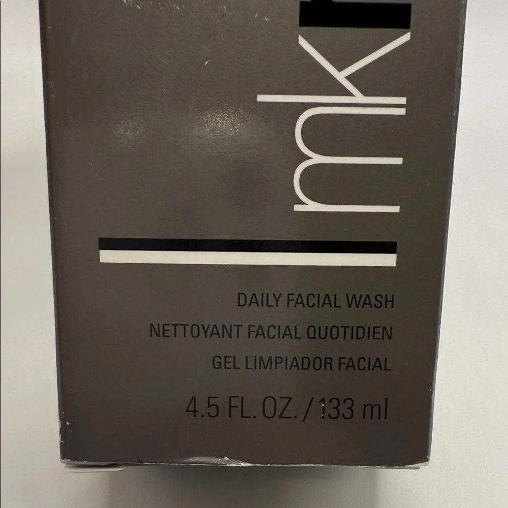 MK Men Daily Facial Wash